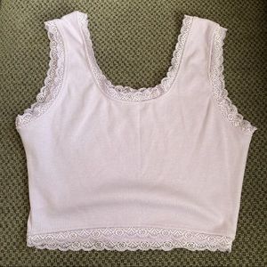 Crop tank top with lace